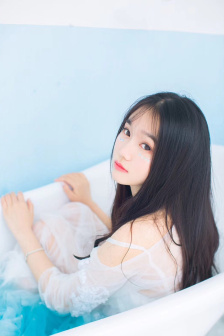 野外做受又硬又粗又大视频√